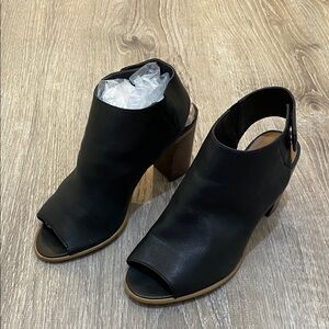 STEVE MADDEN • SZ 6 women